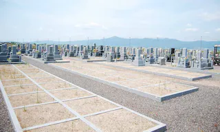 矢島墓地