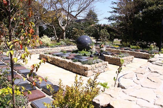 一畑薬師 樹木葬&納骨堂