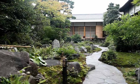 妙心寺塔頭 養徳院  永代供養塔「寂静之塔」