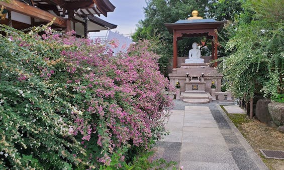 東光院萩の寺・永代供養墓『吉祥林永代塔』