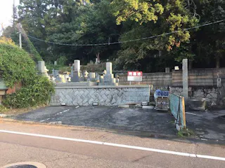 鶴形墓地