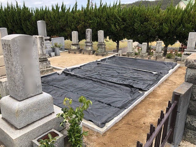 青江墓地