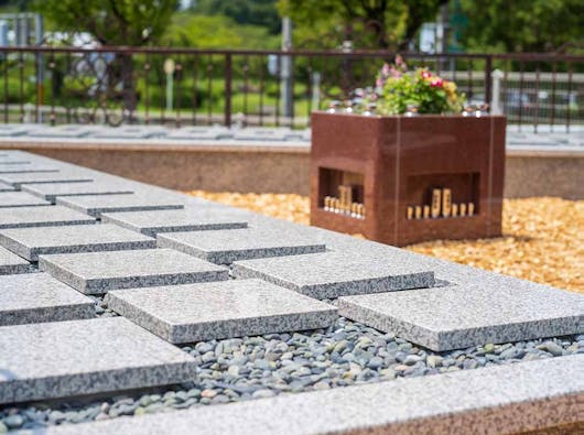 平和公園内 メモリアルガーデン天寧寺霊苑(樹木葬)