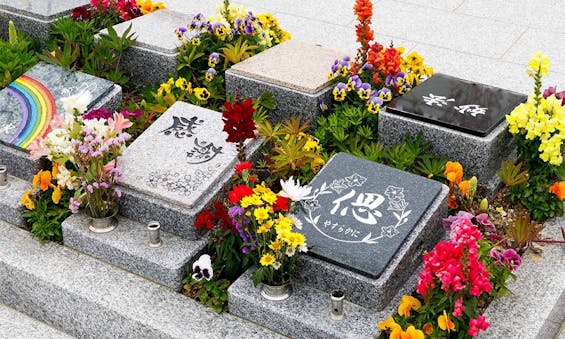 法華寺樹木葬「悠久つなぎの杜」