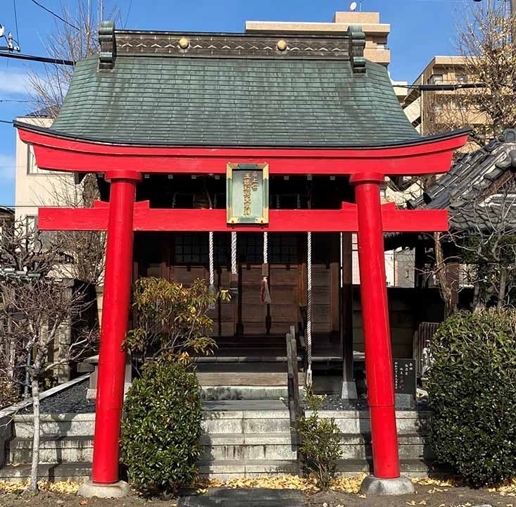 前橋ガーデニング樹木葬墓地 稲荷堂の御本尊の正一玉姫稲荷大明神は松平家の屋敷稲荷である
