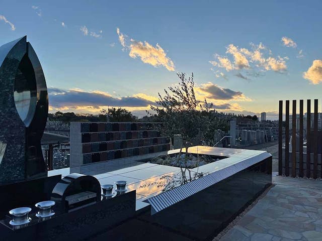 本成寺平和公園樹木葬「瑠璃庵」