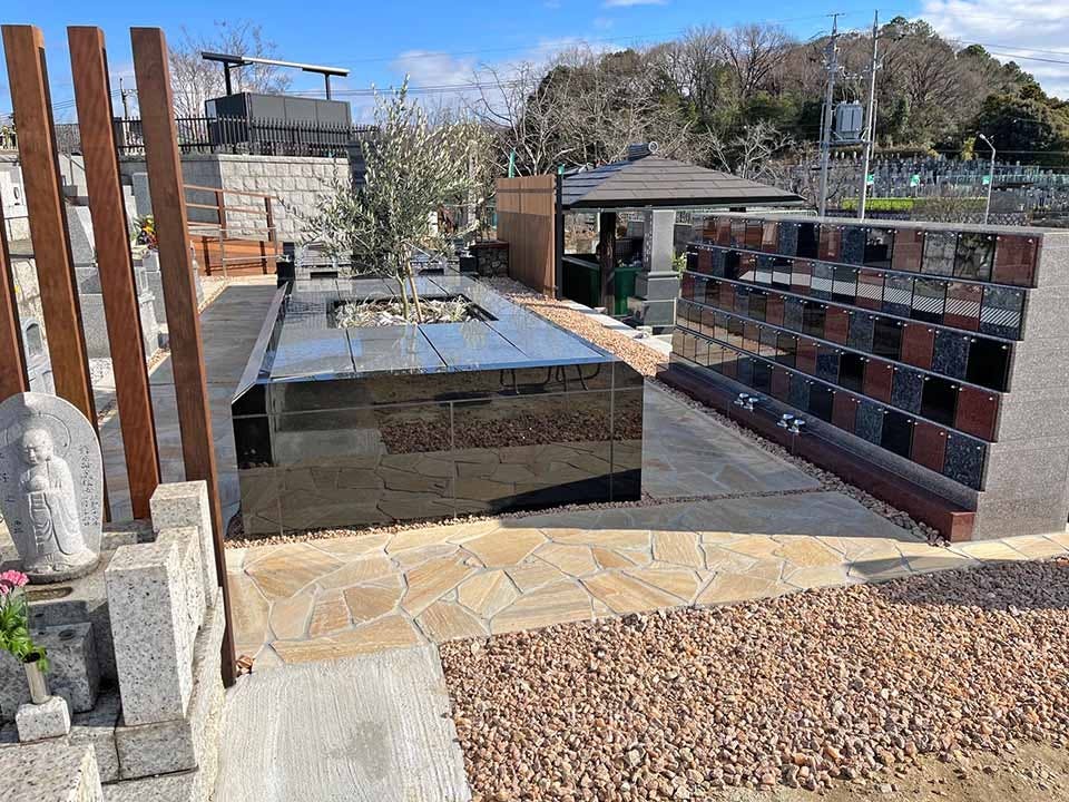 本成寺平和公園樹木葬「瑠璃庵」