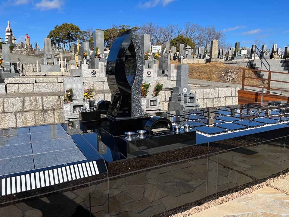 本成寺平和公園樹木葬「瑠璃庵」