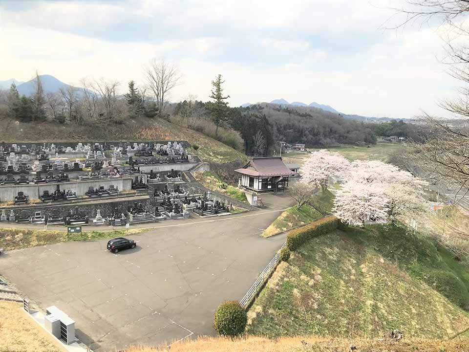 《とみやの丘永代供養墓》桜月の碑