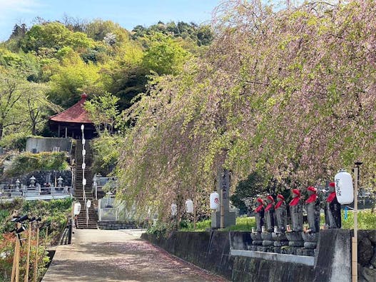 敬泉寺墓苑