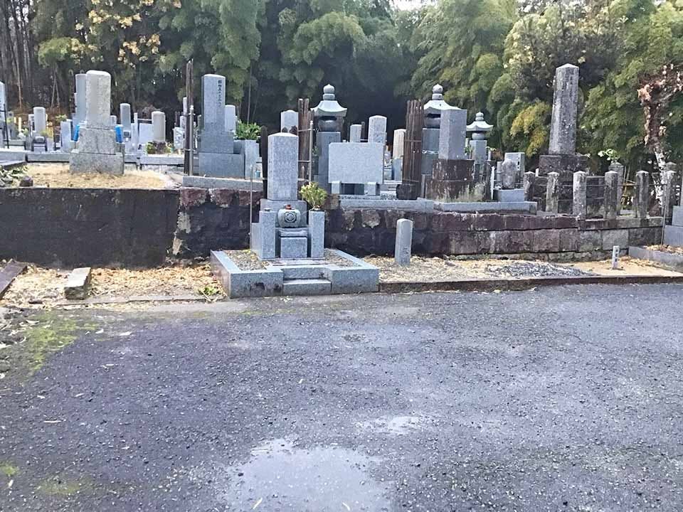 丸山墓地(亀岡市)