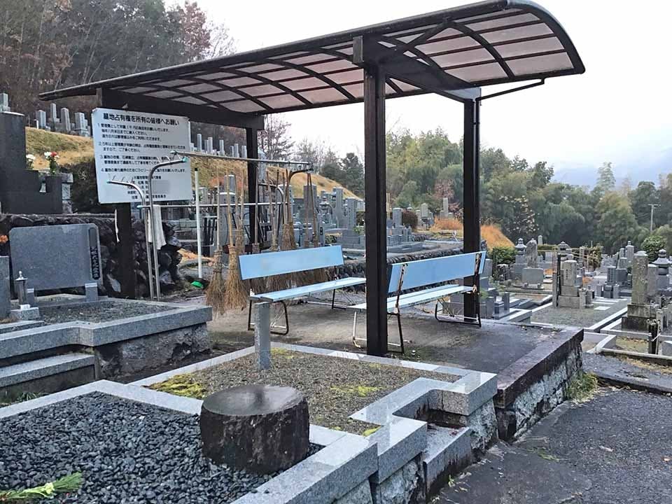 丸山墓地(亀岡市)