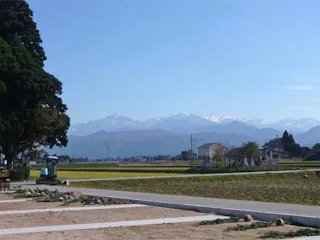 富山墓苑