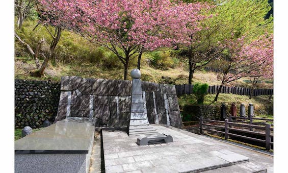 奥多摩霊園 アジールの塔