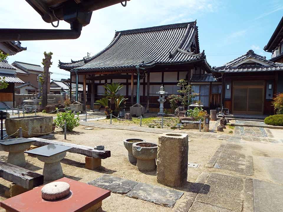 西法寺倶会一処(高砂市)の費用・販売中区画・口コミ【いいお墓】