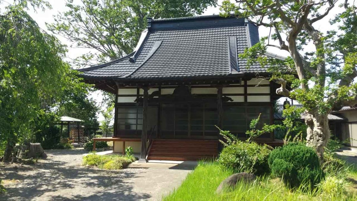鎌田山 本誓寺