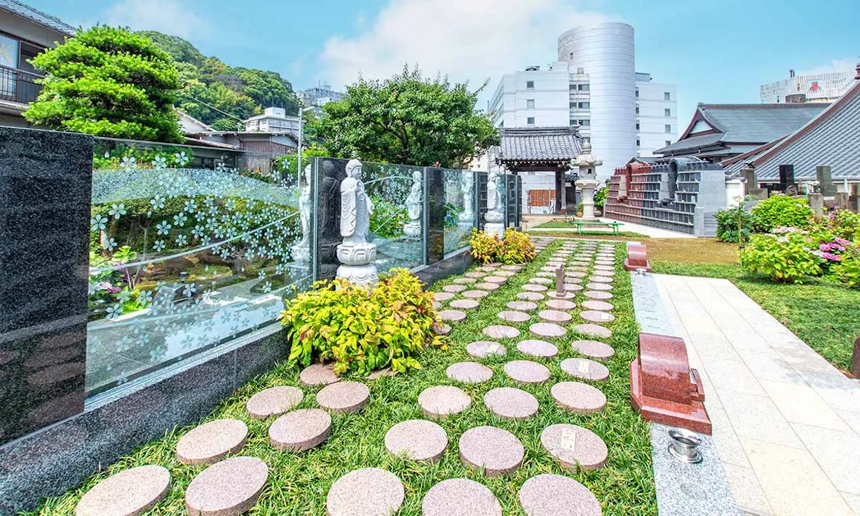 誓欣院 永代供養墓・樹木葬(熱海市)の霊園