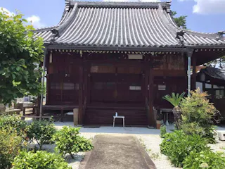正覚寺境内墓地