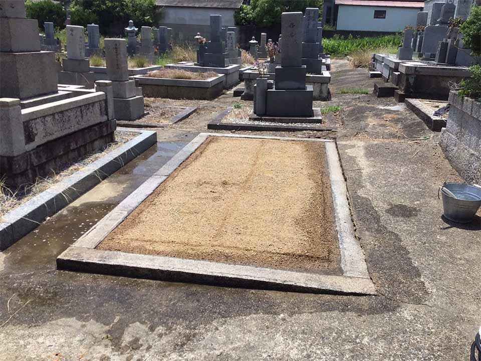 正覚寺境内墓地の画像