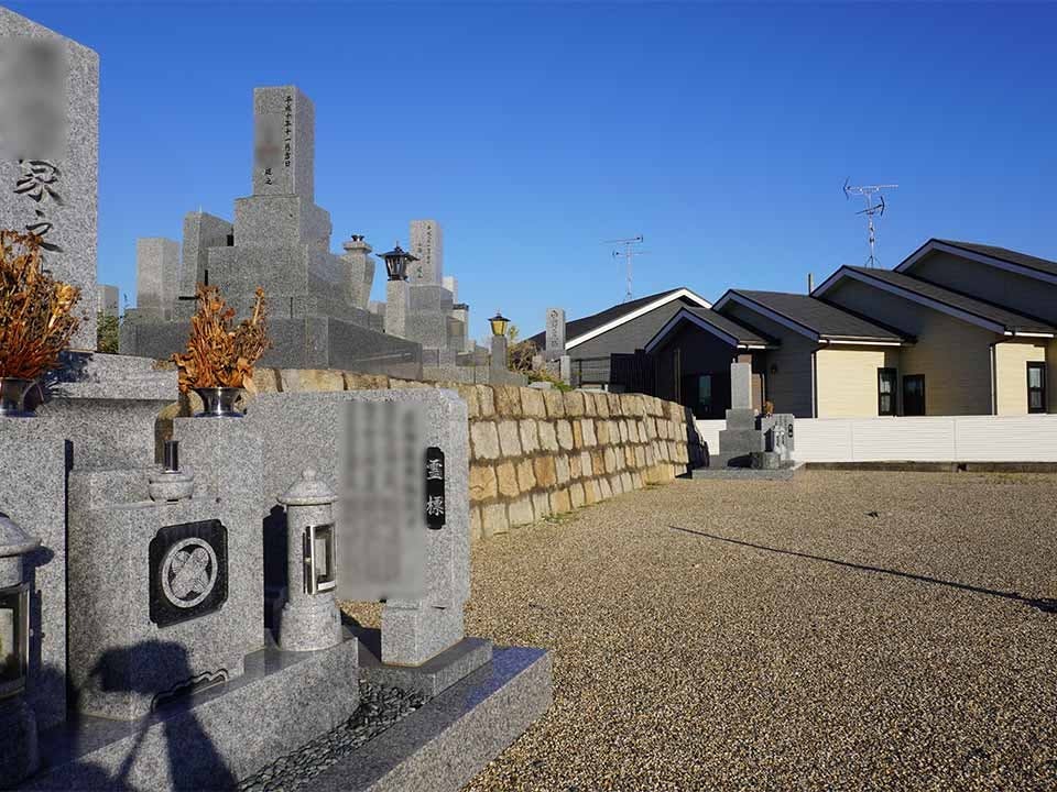 山之上共同墓地(南)