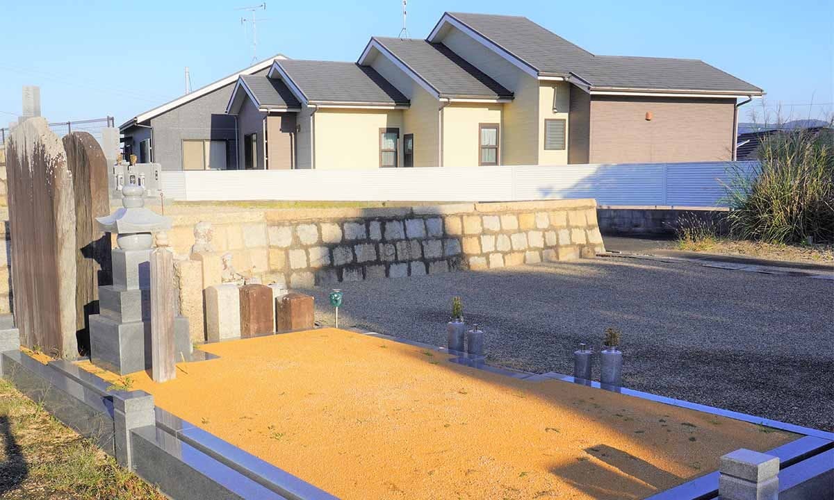 山之上共同墓地(南)