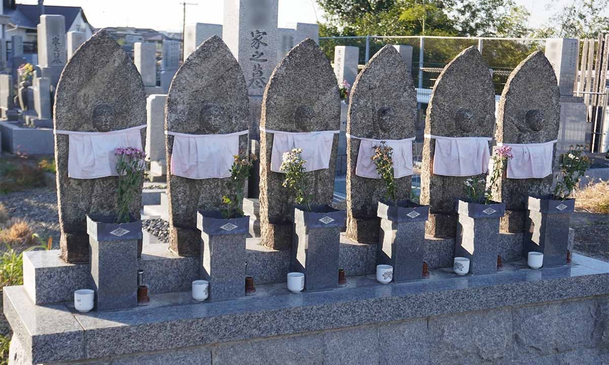 山之上共同墓地(南)