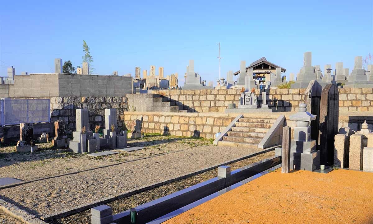 山之上共同墓地(南)