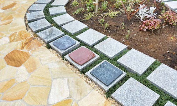 寶乘寺霊園 おもひでの径(みち)