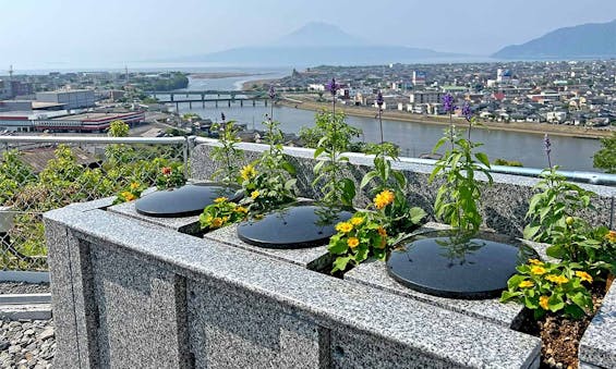 新生田上霊園姶良霊場