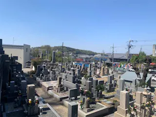 三日市町墓地
