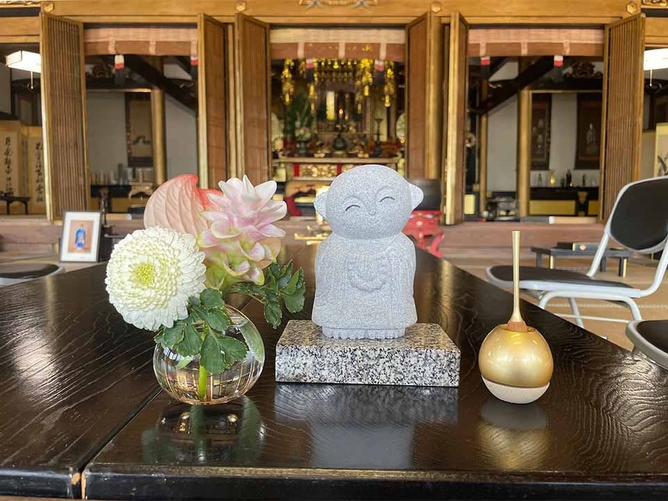 さばえ明厳寺 里山型樹木葬 木漏れ日