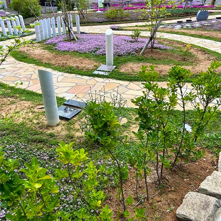 殯と癒やしの墓地公苑 夢点々