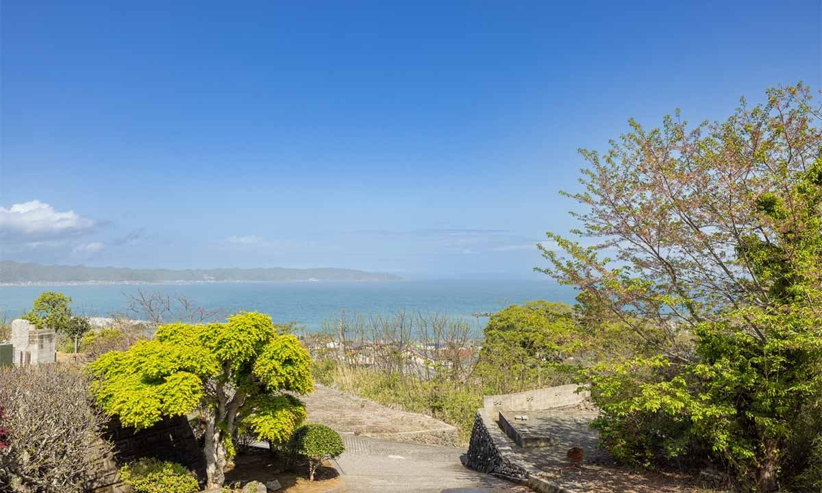 鴨川樹木葬 ～海を望む樹木葬～