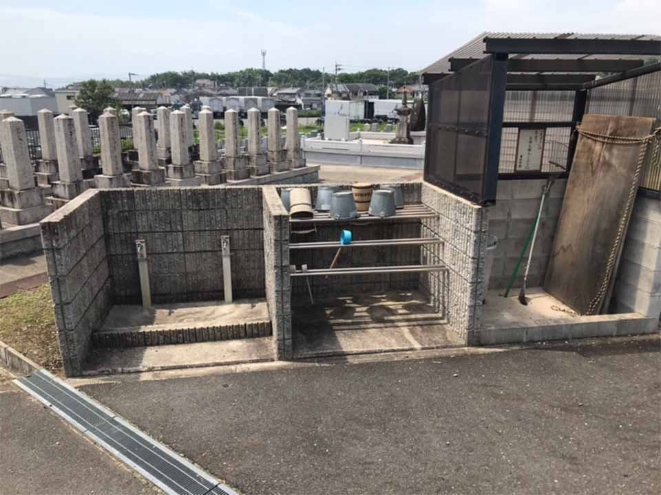 市辺共同墓地