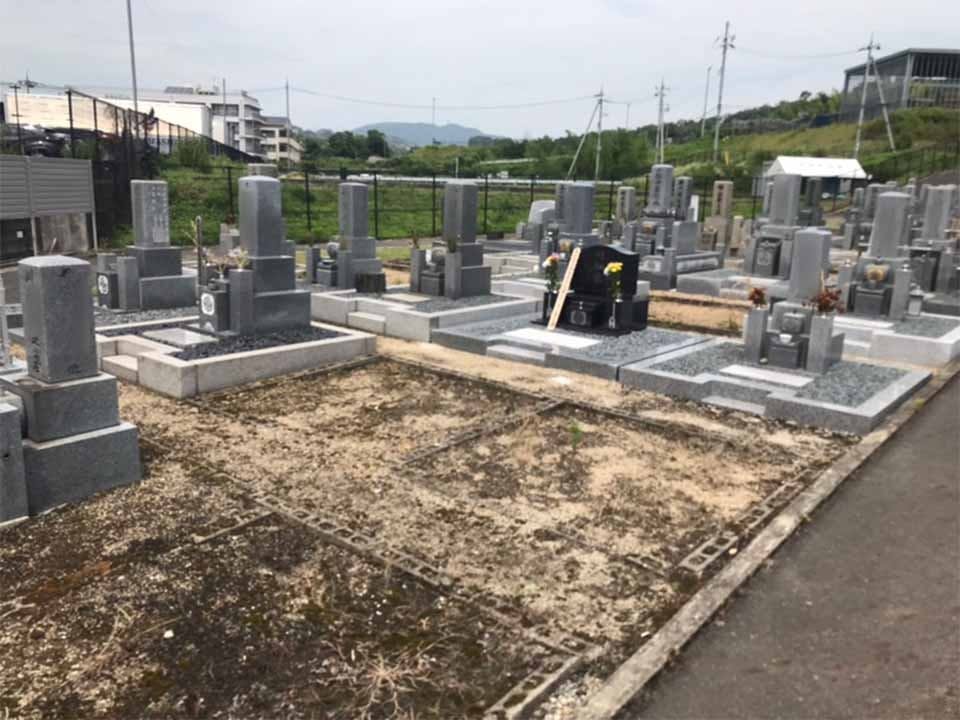 市辺共同墓地