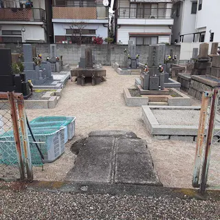 庄屋墓地