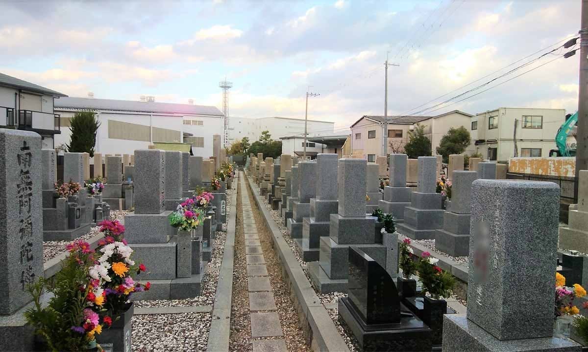 鳥飼上共同墓地