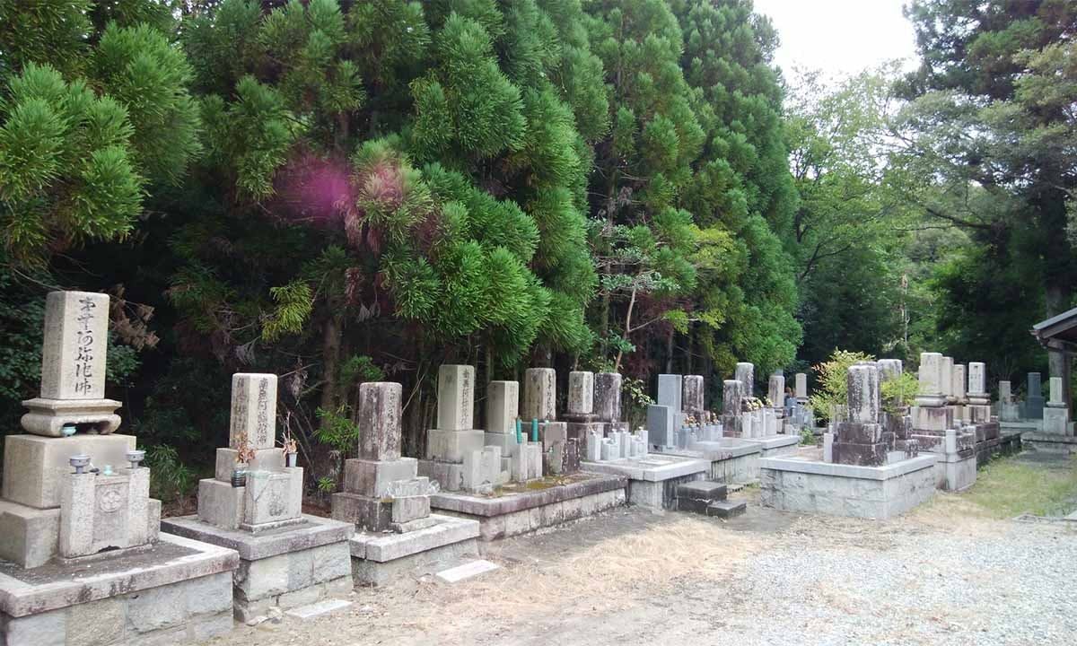 古江共同墓地