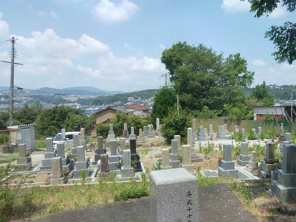 中川原財産区墓地