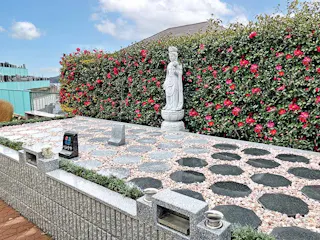 清水ヶ丘さざん華樹木葬墓地