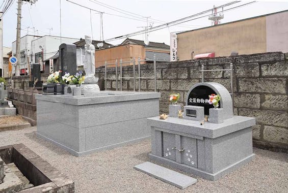 沼田ガーデニング樹木葬墓地