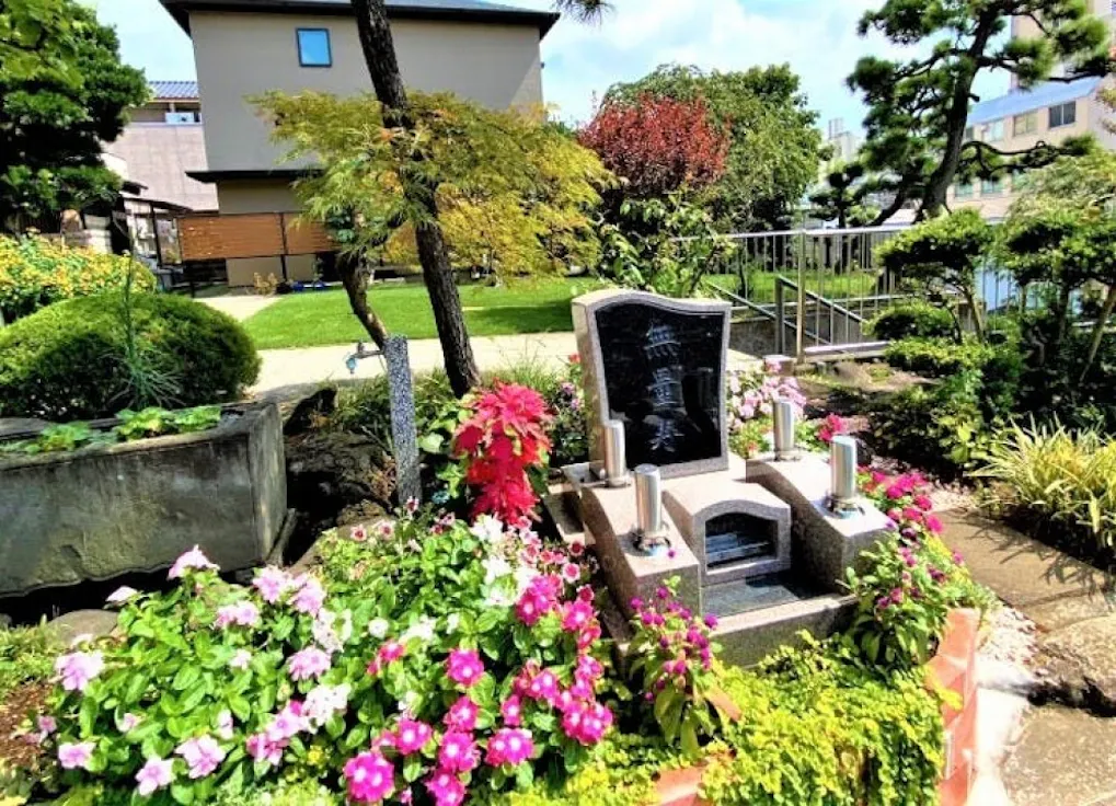 眞英寺(真英寺)樹木葬・永代供養墓(四谷三丁目駅)の樹木葬