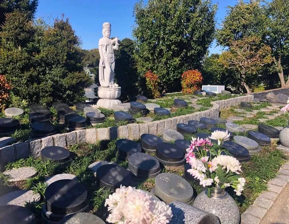 ロイヤル藤沢長後樹木葬墓地(長後駅)の霊園