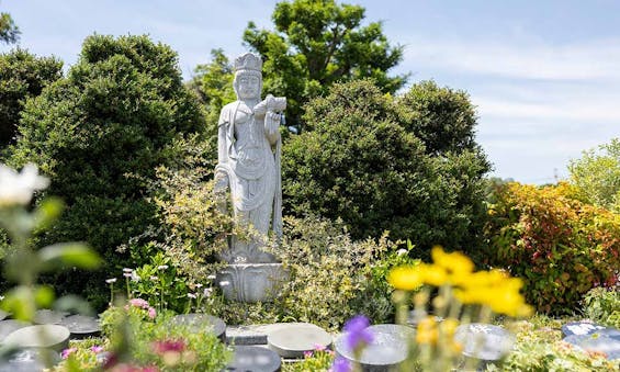 ロイヤル藤沢長後樹木葬墓地