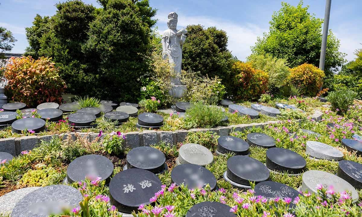 ロイヤル藤沢長後樹木葬墓地(神奈川県藤沢市)の概要・価格・アクセス