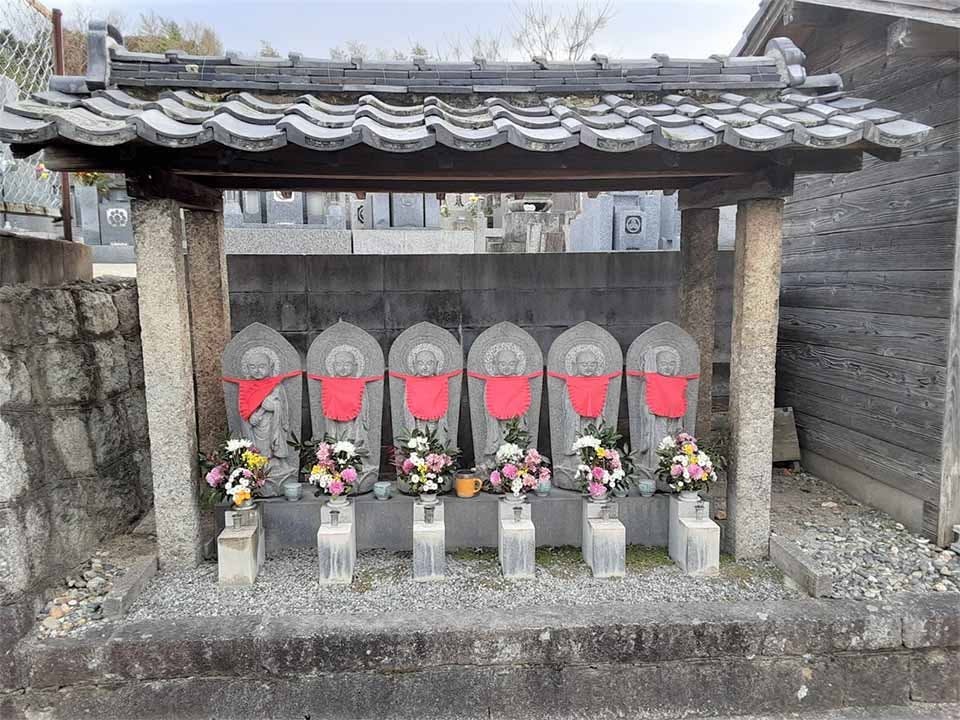 藤阪区墓地