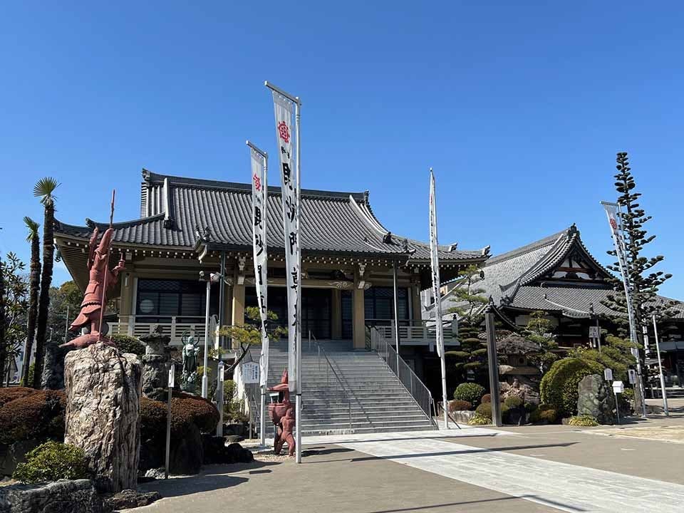 平和公園 圓通寺 永代供養塔 圓通寺本堂