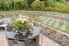 浄念寺 四季の郷 中央献花台