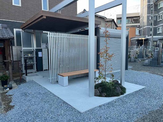 称名寺西京極駅前墓地