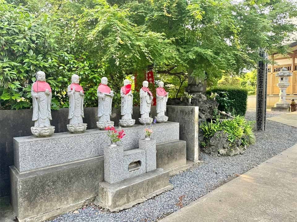 霊雲寺 のうこつぼ